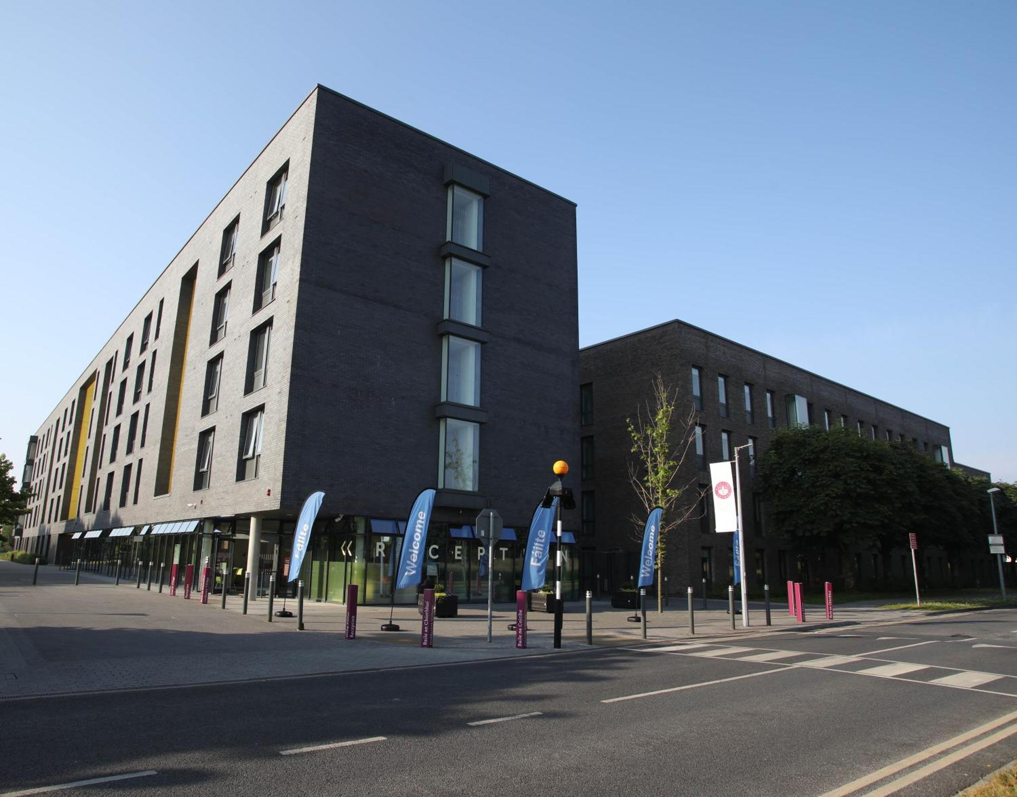 Goldcrest Village Apartments University Of Galway Exterior photo